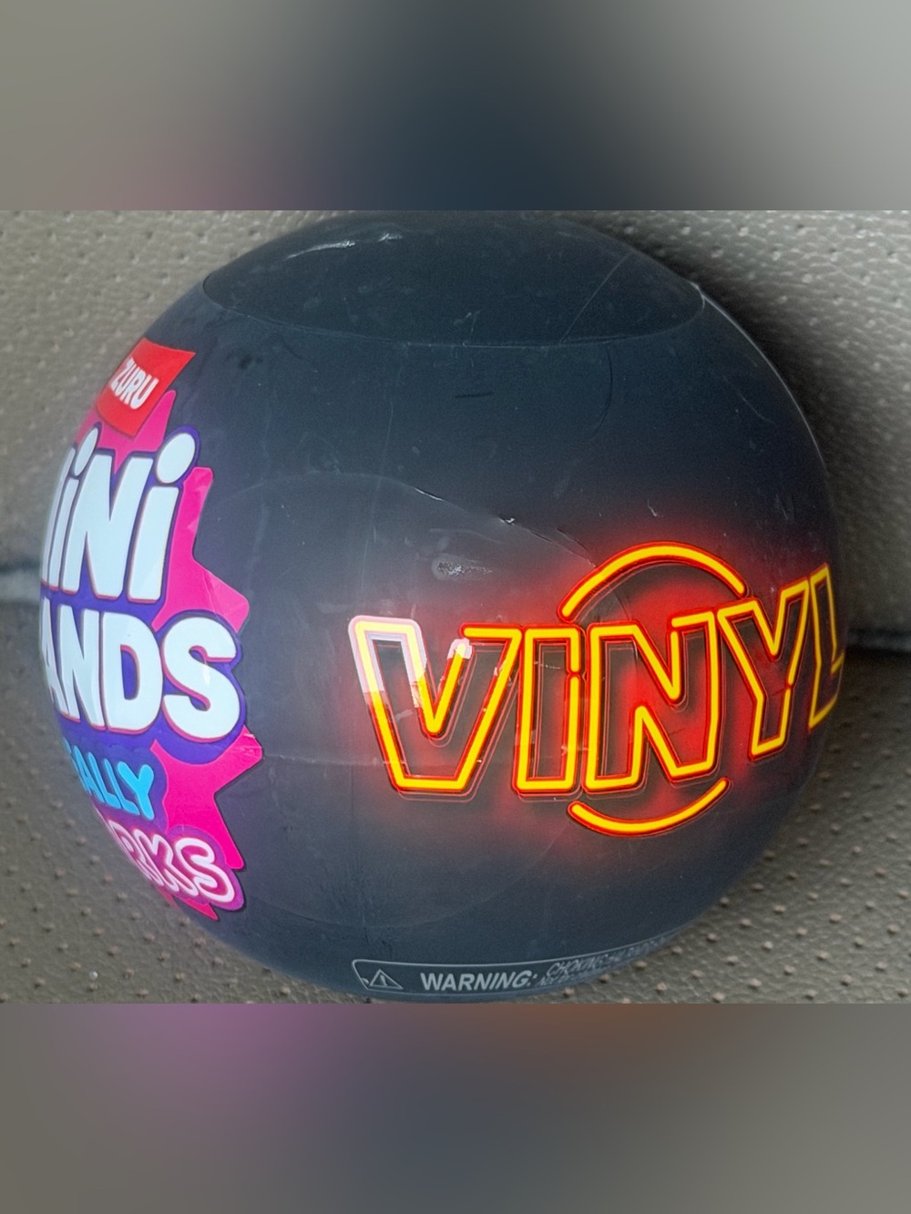 Mini Brands vinyl records series
NEW accessories ball for record player Zuru